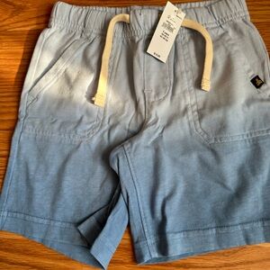Baby Gap boys’ shorts size 5 years. New with tags. Blue ombré.